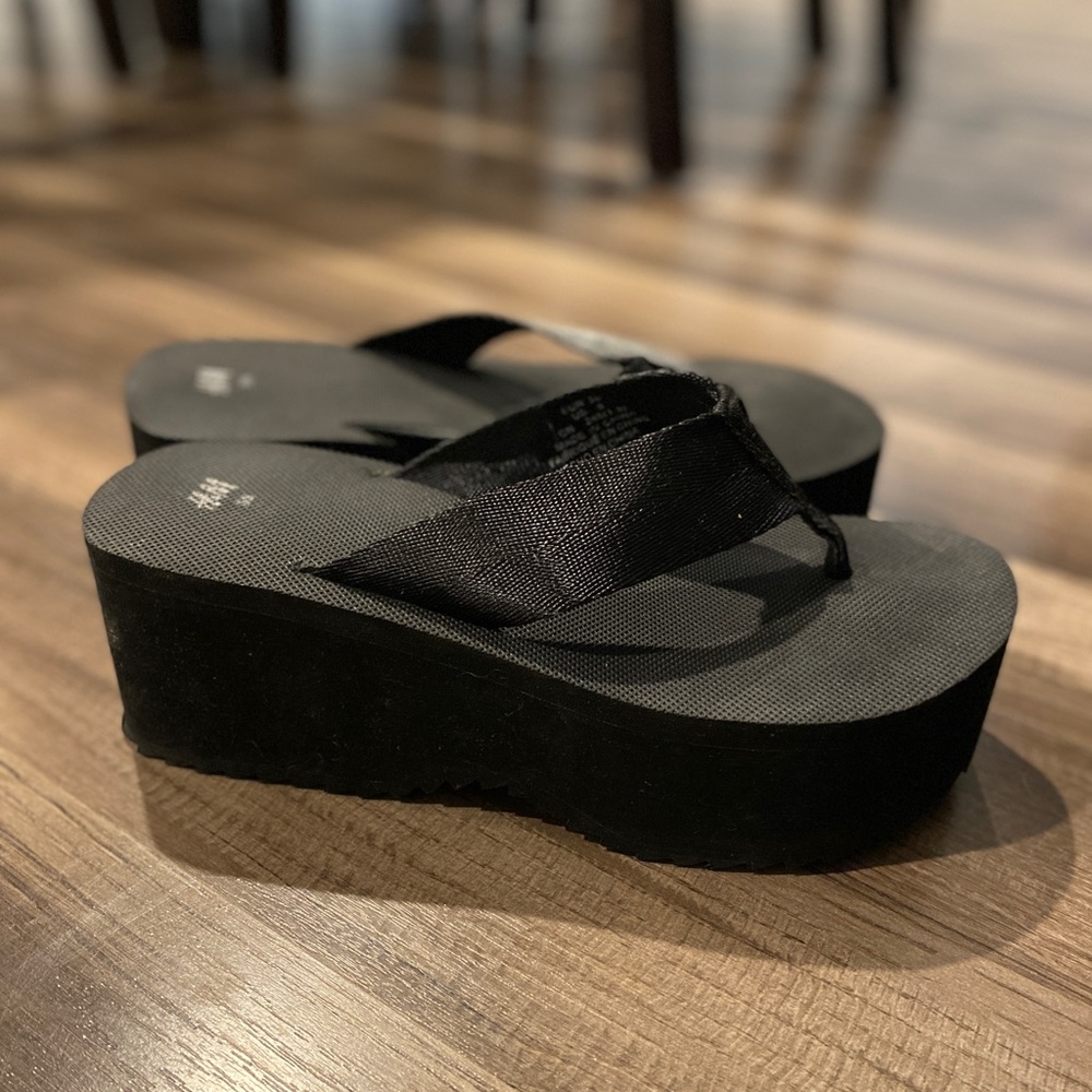 H&M Platform Flip Flops